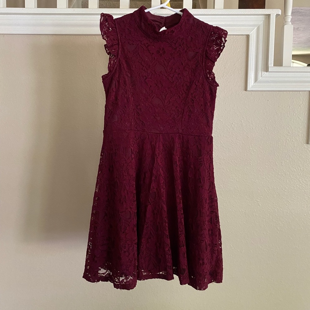 Girls lace dress